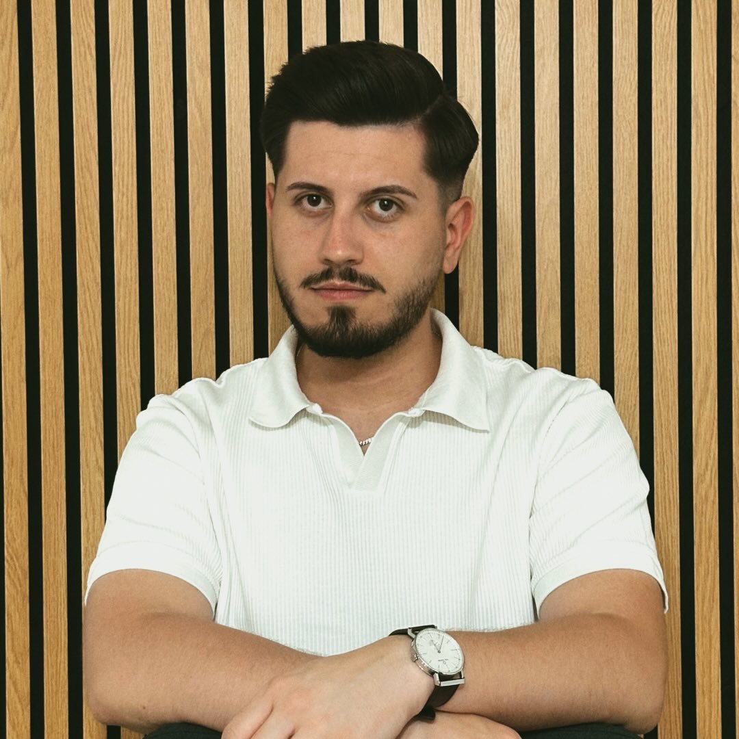 Marius Coșar - pagină de contact agentie de marketing si branding - solicita o oferta